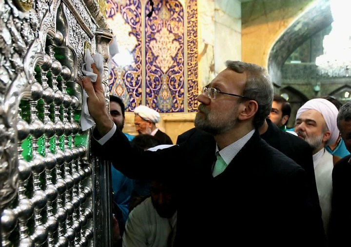 وداع با پیکر شهیدان لاریجانی در حرم مطهر حضرت فاطمه معصومه(س)