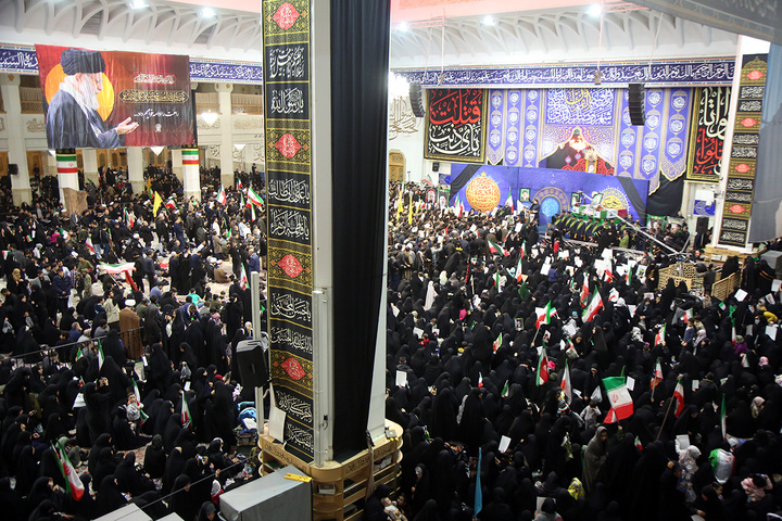 وداع با پیکر شهید لاریجانی در حرم حضرت فاطمه معصومه (س)