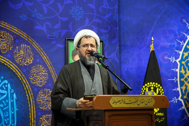 وداع با پیکر شهید لاریجانی در حرم حضرت فاطمه معصومه (س)