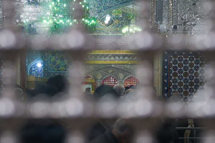 آخرین چهارشنبه سال ۱۴۰۴ در حرم مطهر رضوی