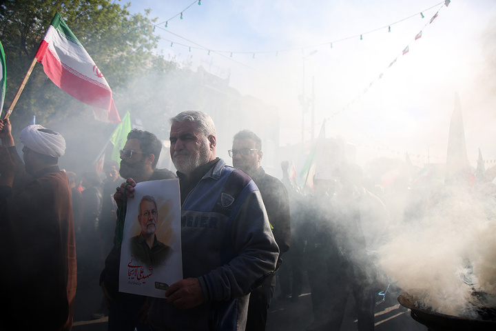 تشیع و تدفین پیکر شهید لاریجانی در حرم حضرت فاطمه معصومه (س)