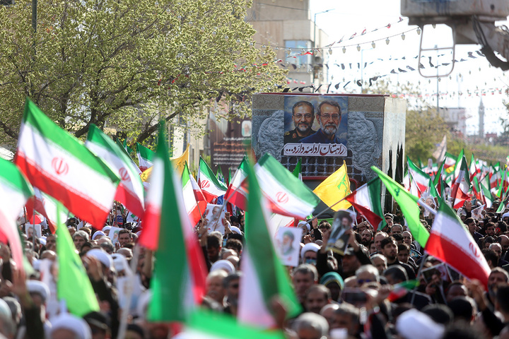 تشیع و تدفین پیکر شهید لاریجانی در حرم حضرت فاطمه معصومه (س)