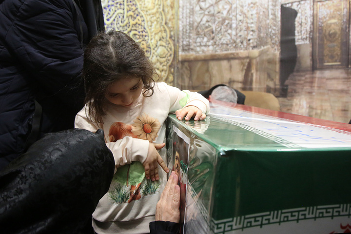 بزرگداشت شهید لاریجانی و وداع با پیکر مطهر شهید کیارش در حرم بانوی کرامت