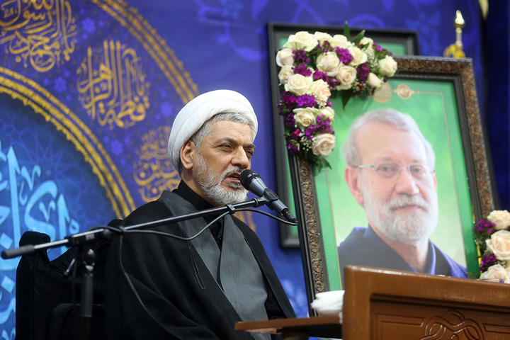 بزرگداشت شهید لاریجانی و وداع با پیکر مطهر شهید کیارش در حرم بانوی کرامت