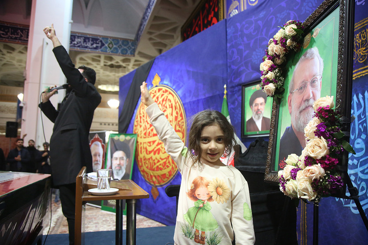 بزرگداشت شهید لاریجانی و وداع با پیکر مطهر شهید کیارش در حرم بانوی کرامت