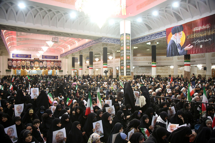 بزرگداشت شهید لاریجانی و وداع با پیکر مطهر شهید کیارش در حرم بانوی کرامت