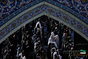 حرم امام رضا (ع) میں عید سعید فطر کی نماز کے خوبصورت مناظر