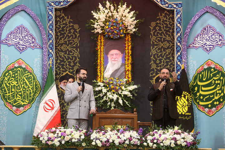 لحظه تحویل سال ۱۴۰۵ در حرم حضرت فاطمه معصومه (س)