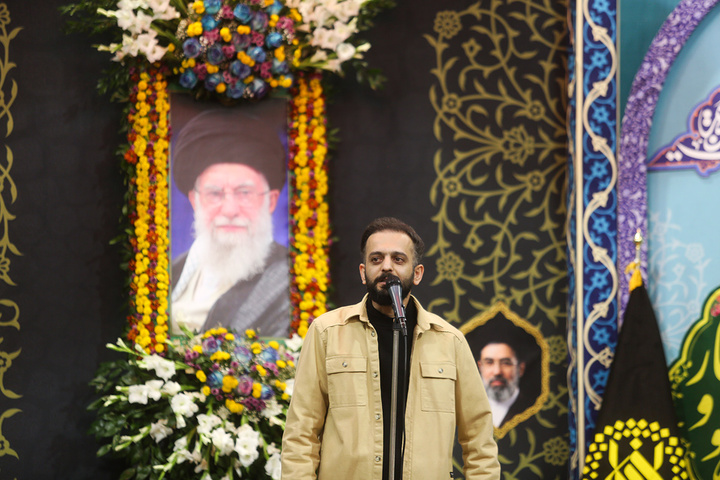 لحظه تحویل سال ۱۴۰۵ در حرم حضرت فاطمه معصومه (س)