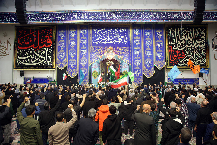 لحظه تحویل سال ۱۴۰۵ در حرم حضرت فاطمه معصومه (س)