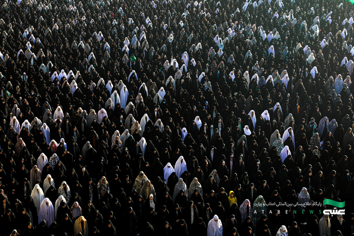 اقامه نماز عید فطر در حرم مطهر رضوی