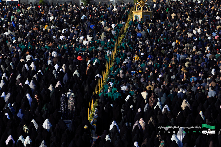 اقامه نماز عید فطر در حرم مطهر رضوی