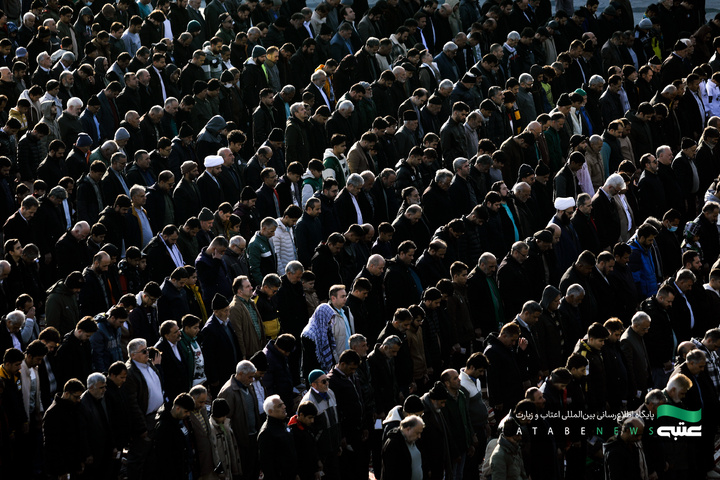 اقامه نماز عید فطر در حرم مطهر رضوی