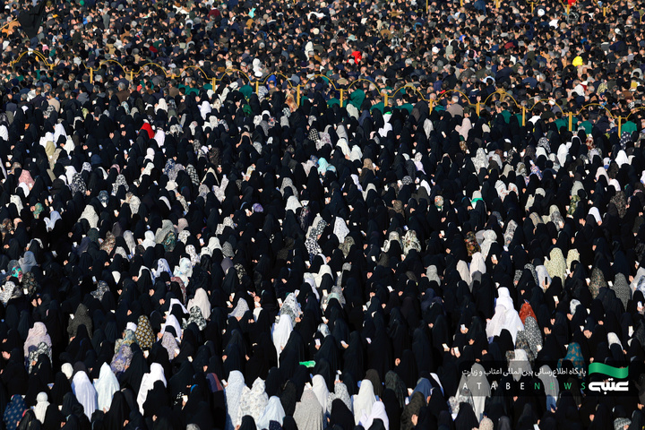 اقامه نماز عید فطر در حرم مطهر رضوی