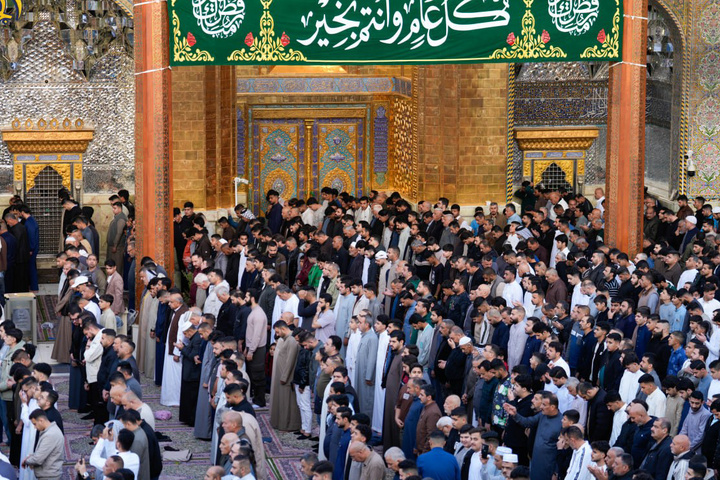 اقامه نماز عید فطر در حرم کاظمین