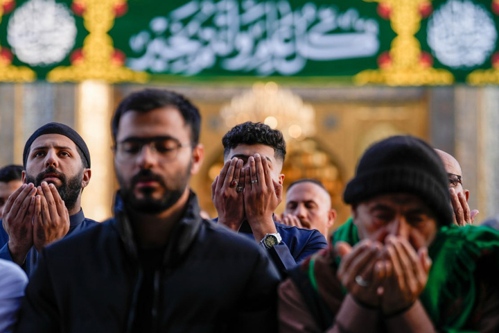 اقامه نماز عید فطر در حرم کاظمین