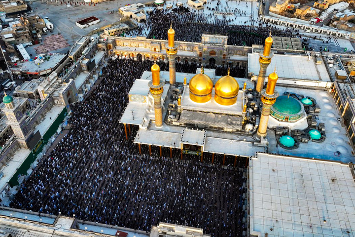 اقامه نماز عید فطر در حرم کاظمین