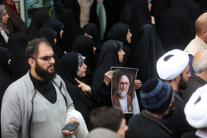 تشییع پیکر وزیر اطلاعات در حرم حضرت فاطمه معصومه (س)