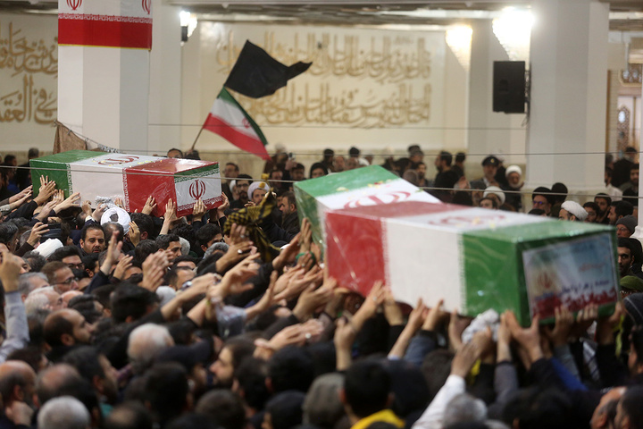 تشییع پیکر وزیر اطلاعات در حرم حضرت فاطمه معصومه (س)