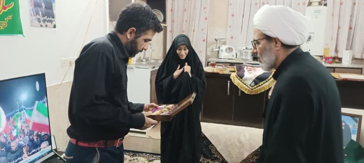 دیدار نوروزی خادمان حرم بانوی کرامت با خانواده شهدای جنگ تحمیلی رمضان