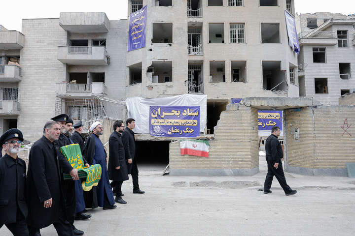 حضور کاروان خدام حرم مطهر رضوی در مناطق مختلف شهر تهران