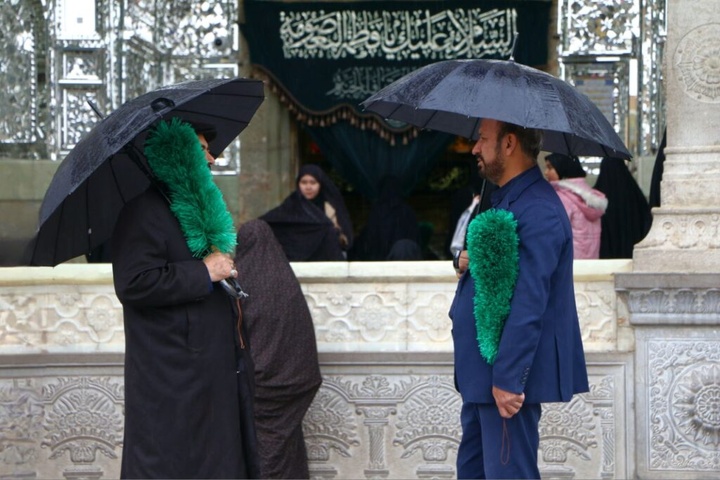 حال و هوای بارانی حرم مطهر حضرت فاطمه معصومه(س)