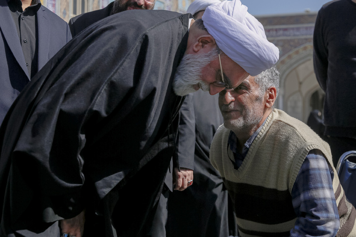 بازدید تولیت آستان قدس رضوی از روند خدمت رسانی به زائران نوروزی