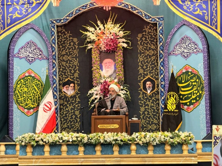 وداع با شهید دانش‌آموز محمدحسین دهقان در حرم بانوی کرامت