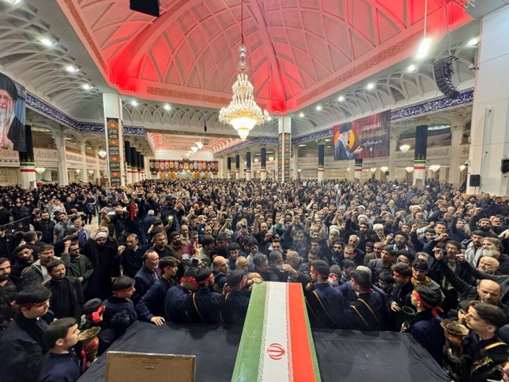 وداع با شهید دانش‌آموز محمدحسین دهقان در حرم بانوی کرامت