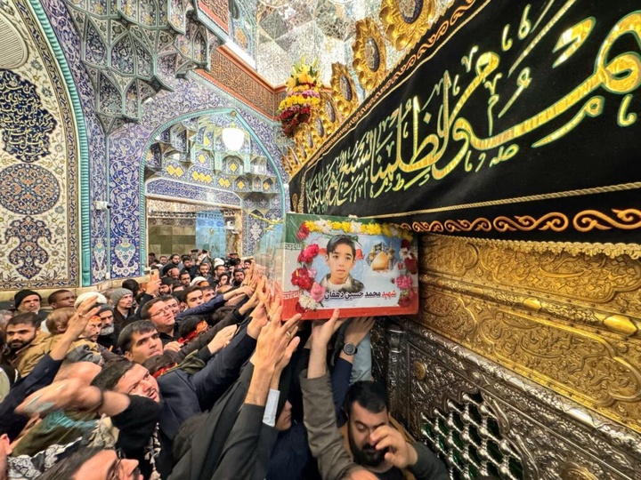 وداع با شهید دانش‌آموز محمدحسین دهقان در حرم بانوی کرامت