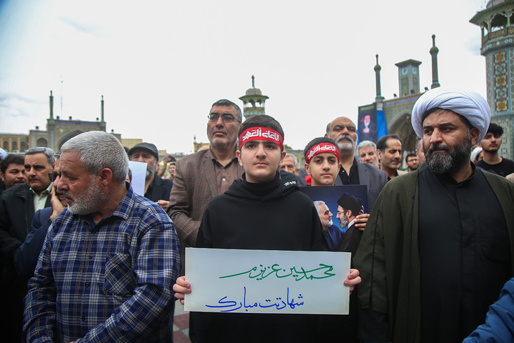 تشییع شهید دانش‌آموز حملات آمریکایی صهیونی در حرم حضرت معصومه (س)