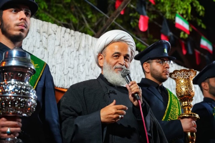 حضور خادمان حرم بانوی کرامت در اجتماع پرشور مردمی در چهل اختران قم