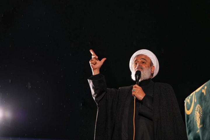 حضور خادمان حرم بانوی کرامت در اجتماع پرشور مردمی در چهل اختران قم