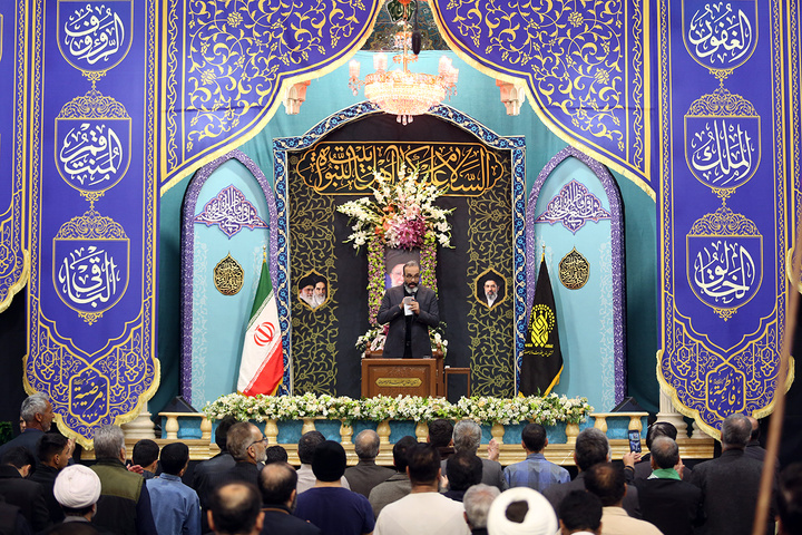 بزرگداشت هفتمین روز شهادت وزیر اطلاعات در حرم حضرت معصومه (س)