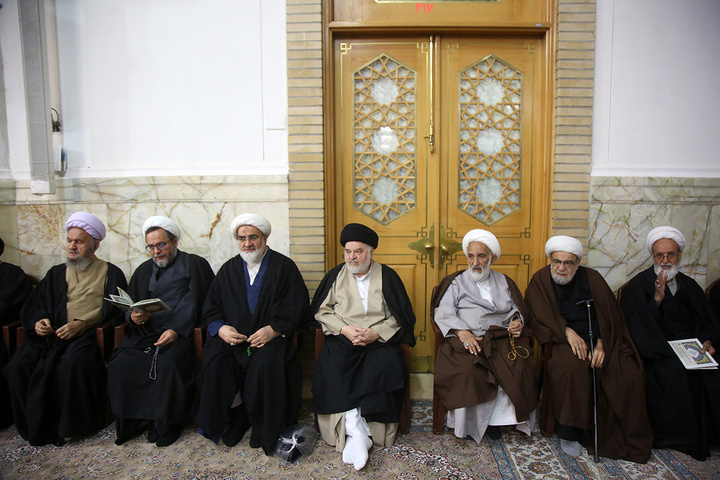 بزرگداشت هفتمین روز شهادت وزیر اطلاعات در حرم حضرت معصومه (س)