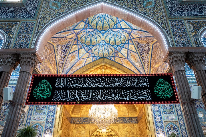 سیاه پوشی حرم امام حسین(علیه السلام) به مناسبت سالروز تخریب قبور ائمه بقیع