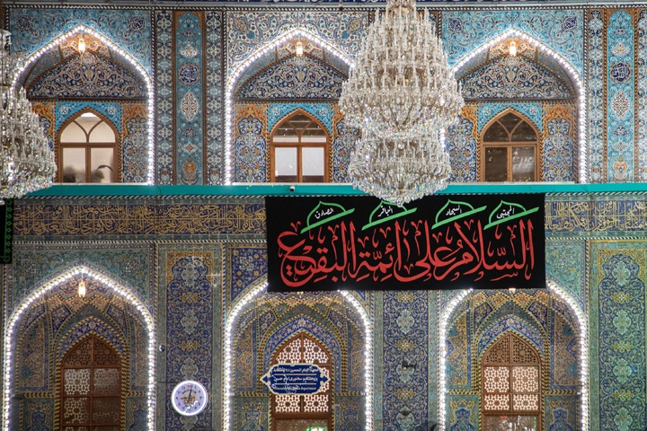 سیاه پوشی حرم امام حسین(علیه السلام) به مناسبت سالروز تخریب قبور ائمه بقیع