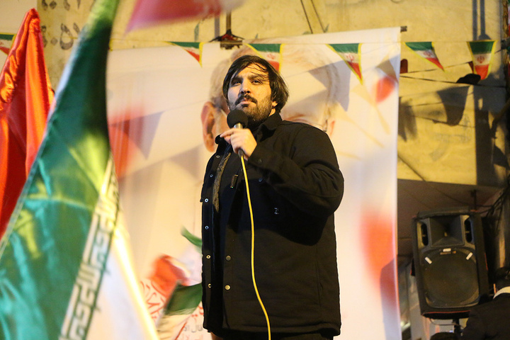 حضور خادمان حرم مطهر بانوی کرامت در میادین شهر مقدس قم