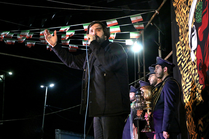 حضور خادمان حرم مطهر بانوی کرامت در میادین شهر مقدس قم