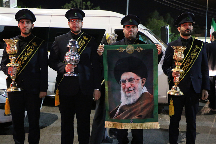 حضور خادمان حرم مطهر بانوی کرامت در میادین شهر مقدس قم