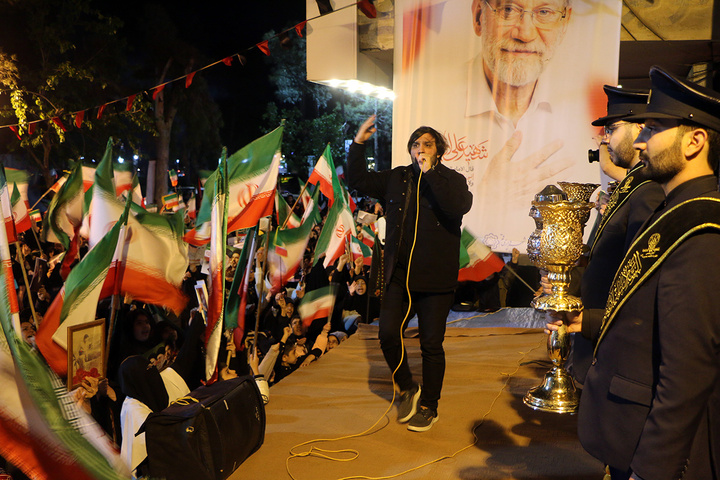 حضور خادمان حرم مطهر بانوی کرامت در میادین شهر مقدس قم