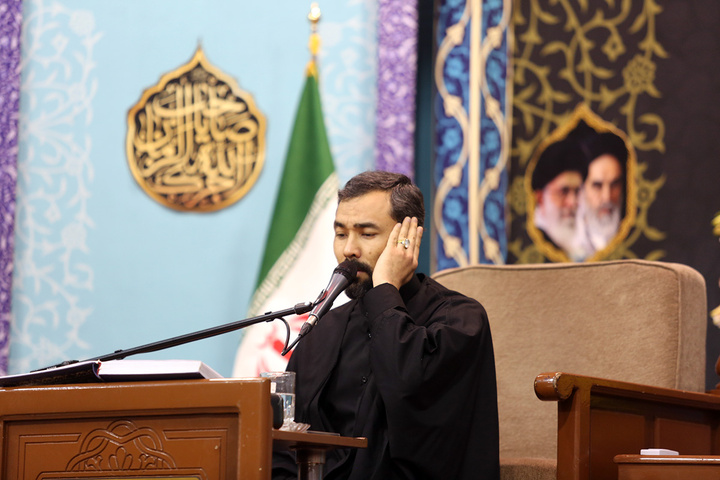 وداع با پیکر مطهر ۱۷ شهید حمله آمریکایی صهیونی به پردیسان قم در حرم مطهر