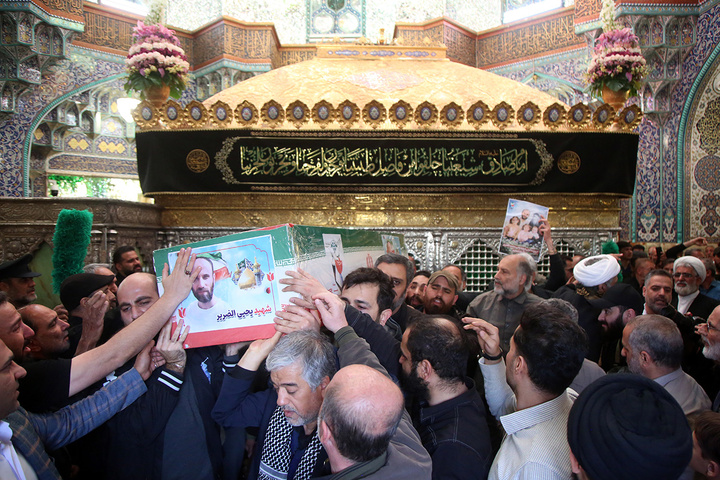 تشییع پیکر شهدای حمله آمریکایی صهیونی به پردیسان قم در حرم مطهر