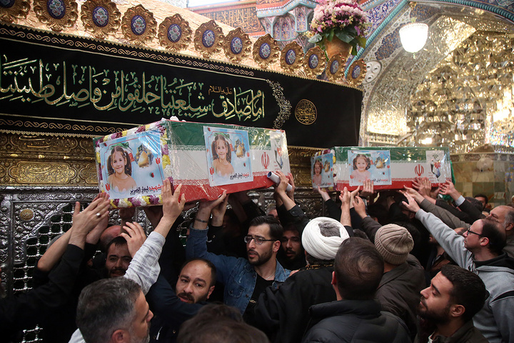 تشییع پیکر شهدای حمله آمریکایی صهیونی به پردیسان قم در حرم مطهر