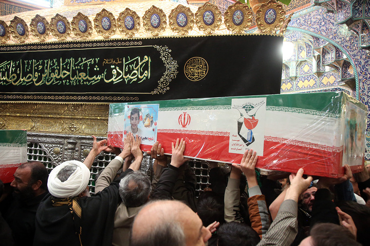 تشییع پیکر شهدای حمله آمریکایی صهیونی به پردیسان قم در حرم مطهر