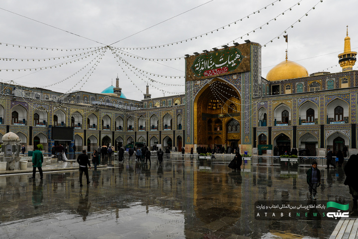 بارش باران بهاری در حرم مطهر رضوی