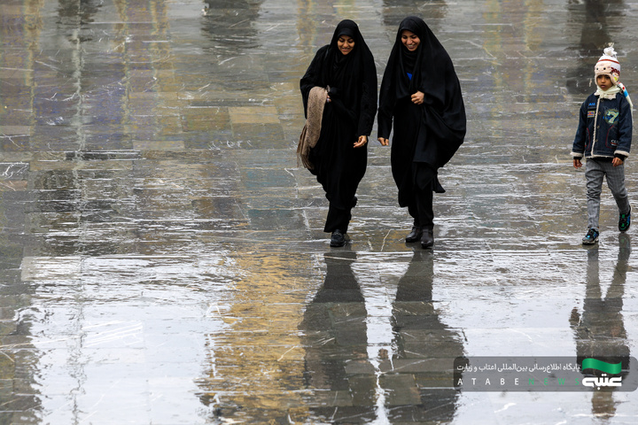 بارش باران بهاری در حرم مطهر رضوی