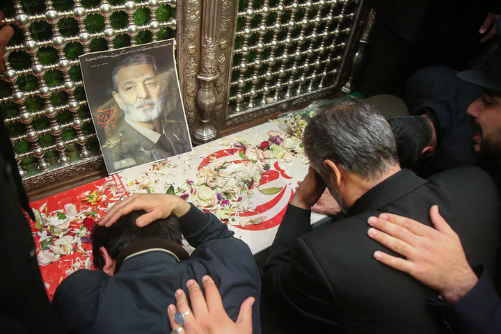 پیام مردم در شب وداع با فرمانده شهیدشان