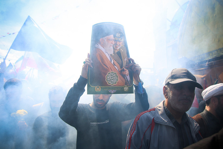 تشییع شکوهمند و خاک‌سپاری پیکر مطهر سپهبد موسوی در حرم بانوی کرامت