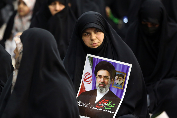 گرامیداشت شهید موسوی در حرم حضرت فاطمه معصومه (س)